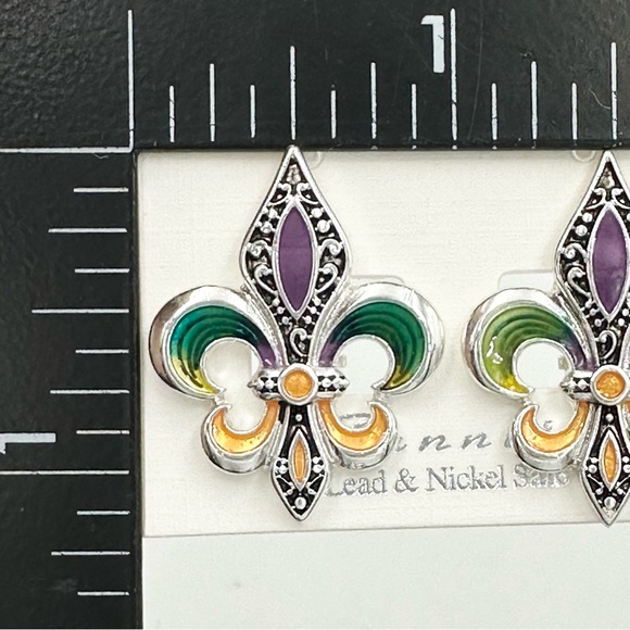Fleur De Lis Mardi Gras Purple Green Yellow Clip On Earrings - Picture 3 of 4